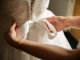 dwuczęściowa suknia ślubna